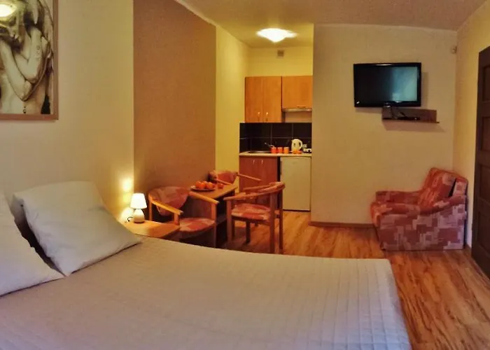 Goscinne Jantar Łukęcin